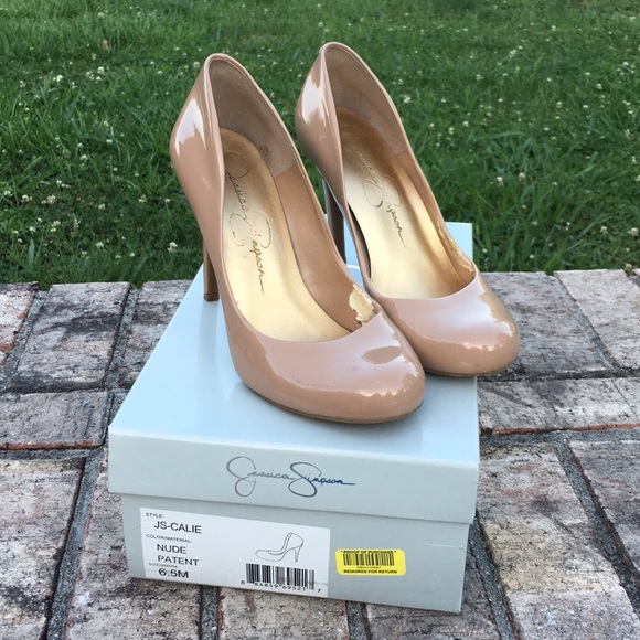 Jessica Simpson heels - Picture 1 of 8